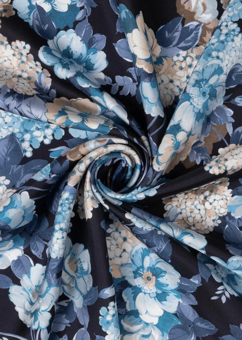Hydrangea Garden Lacivert Tivil İpek Eşarp 90x90